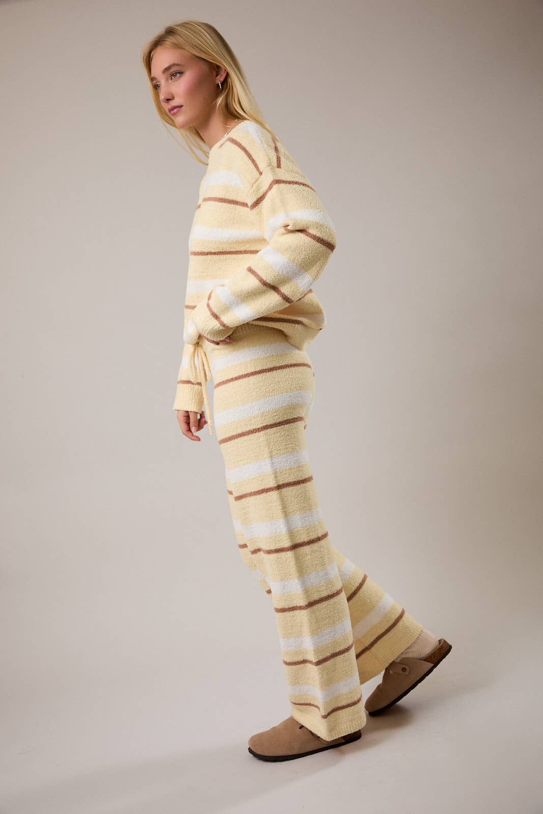 LONG SLEEVE STRIPE SWEATER TOP WITH WIDE LEG SWEATER PANTS