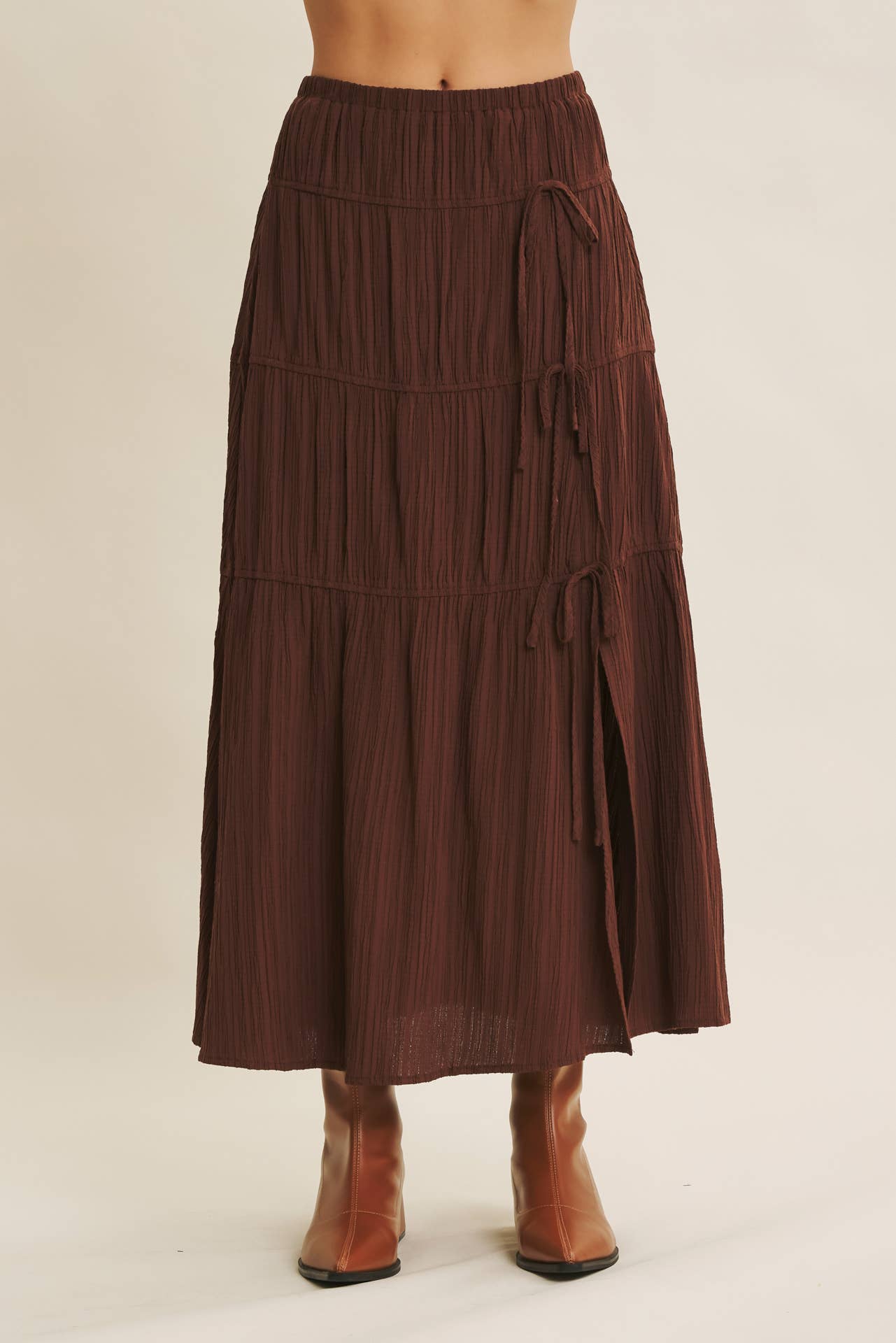 MIDI SKIRT WITH SIDE SLIT AND BOW