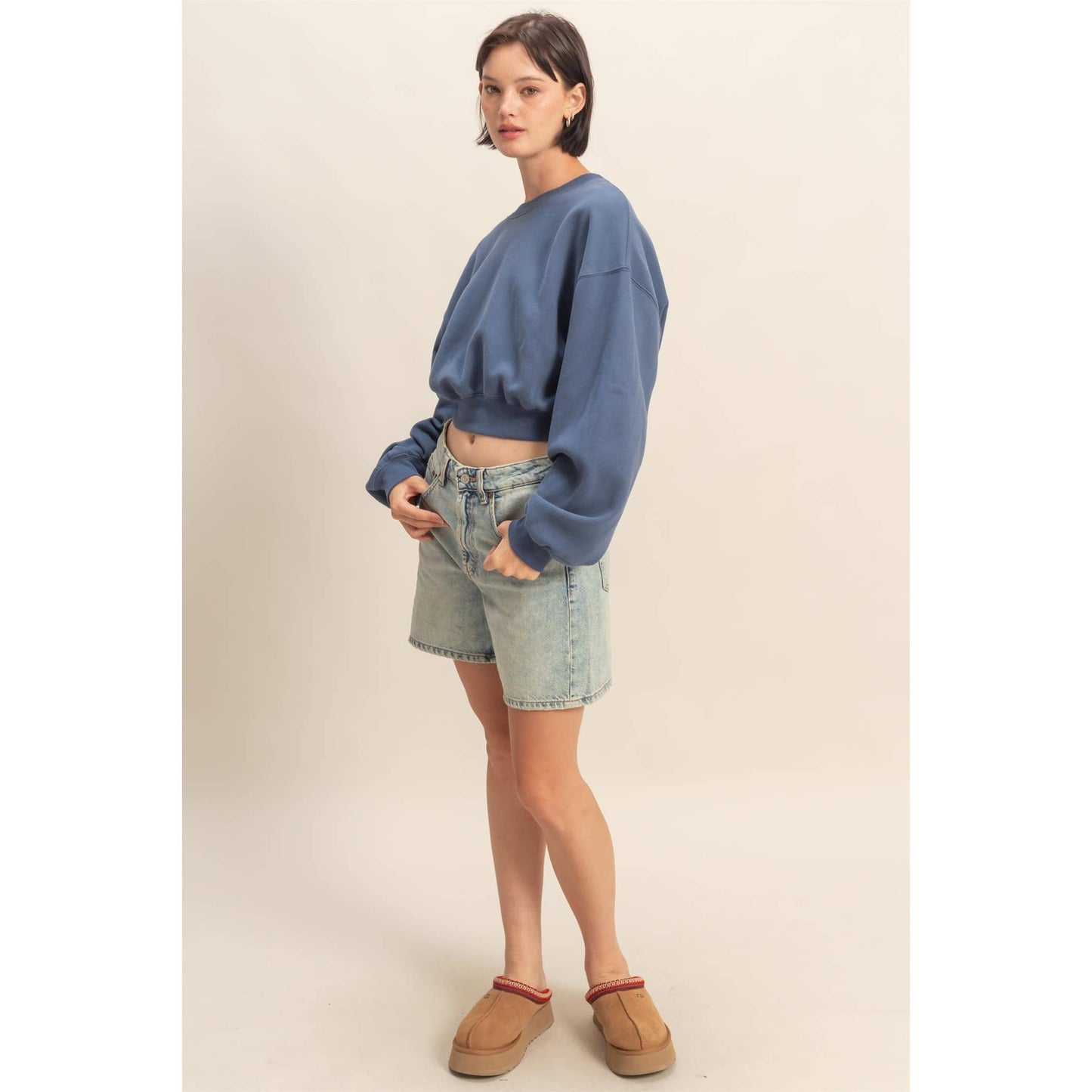 Everyday Long Sleeve Cropped Sweatshirt