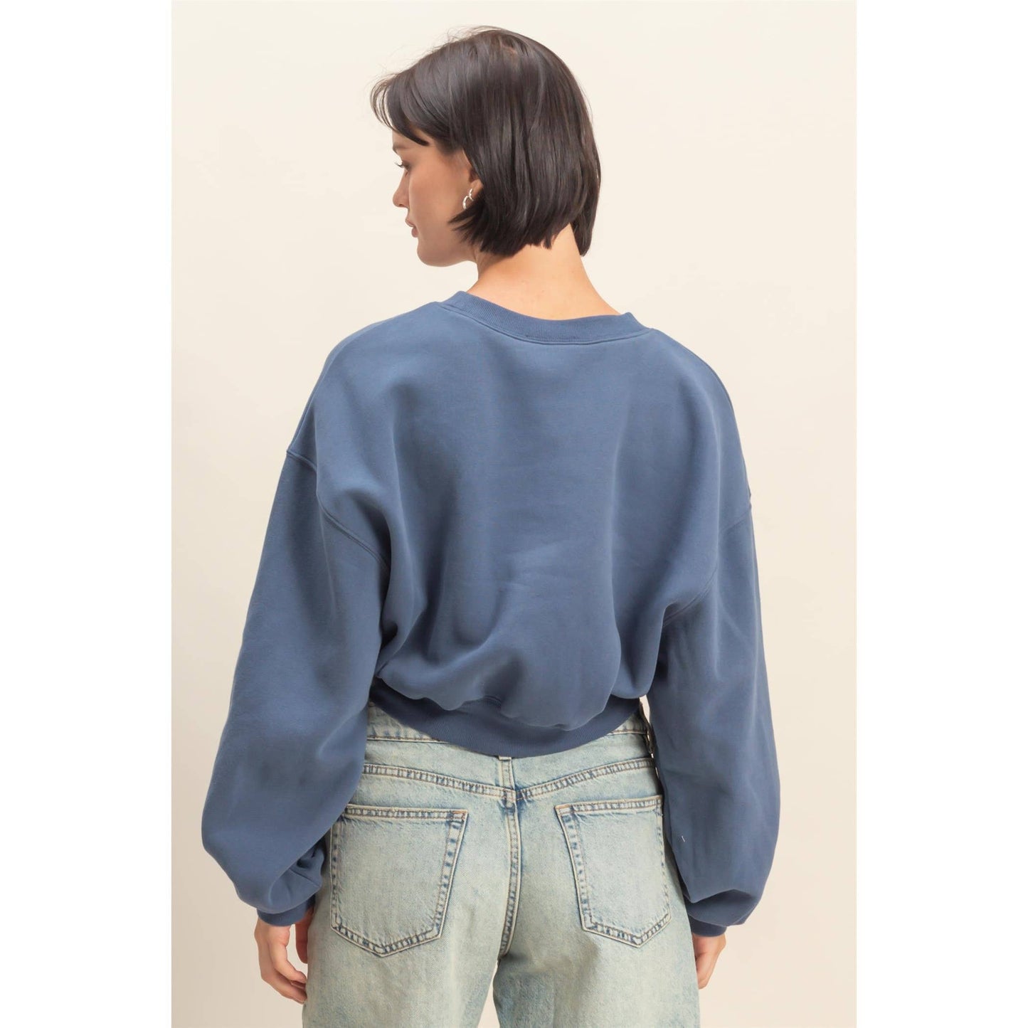 Everyday Long Sleeve Cropped Sweatshirt