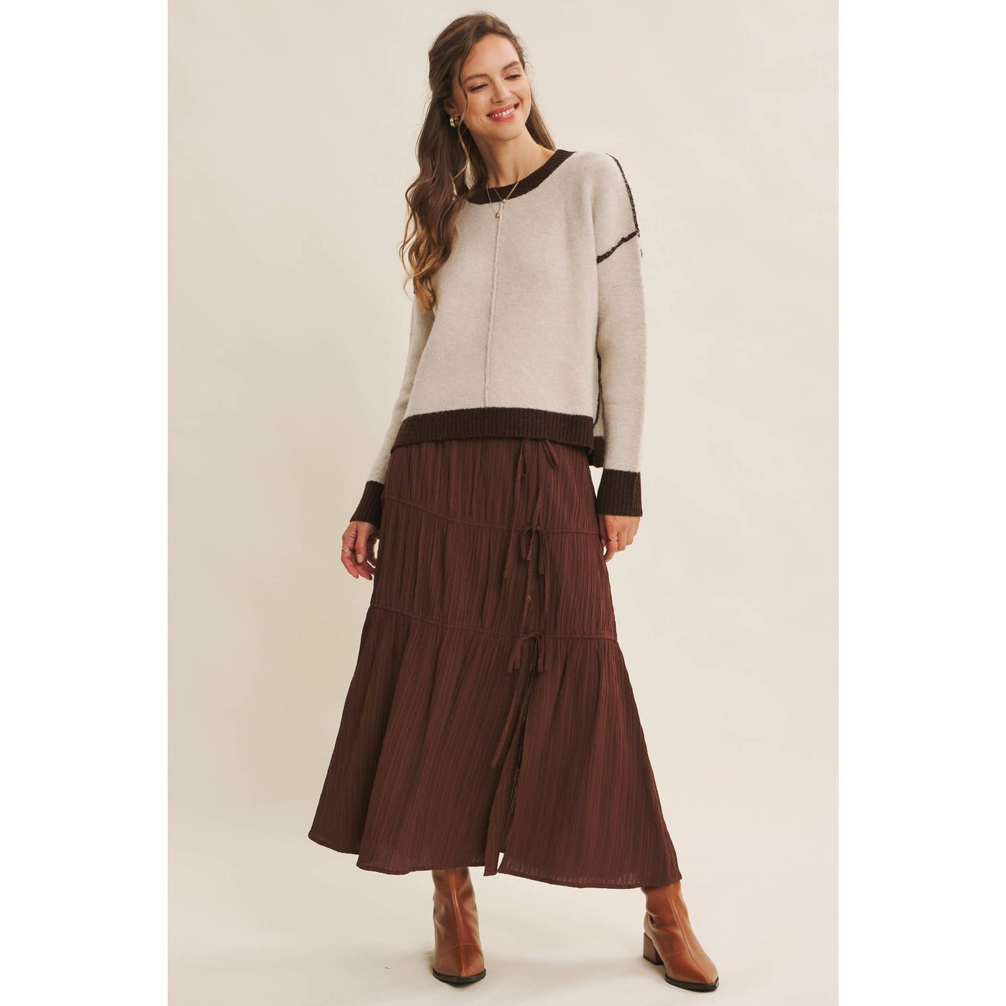 MIDI SKIRT WITH SIDE SLIT AND BOW
