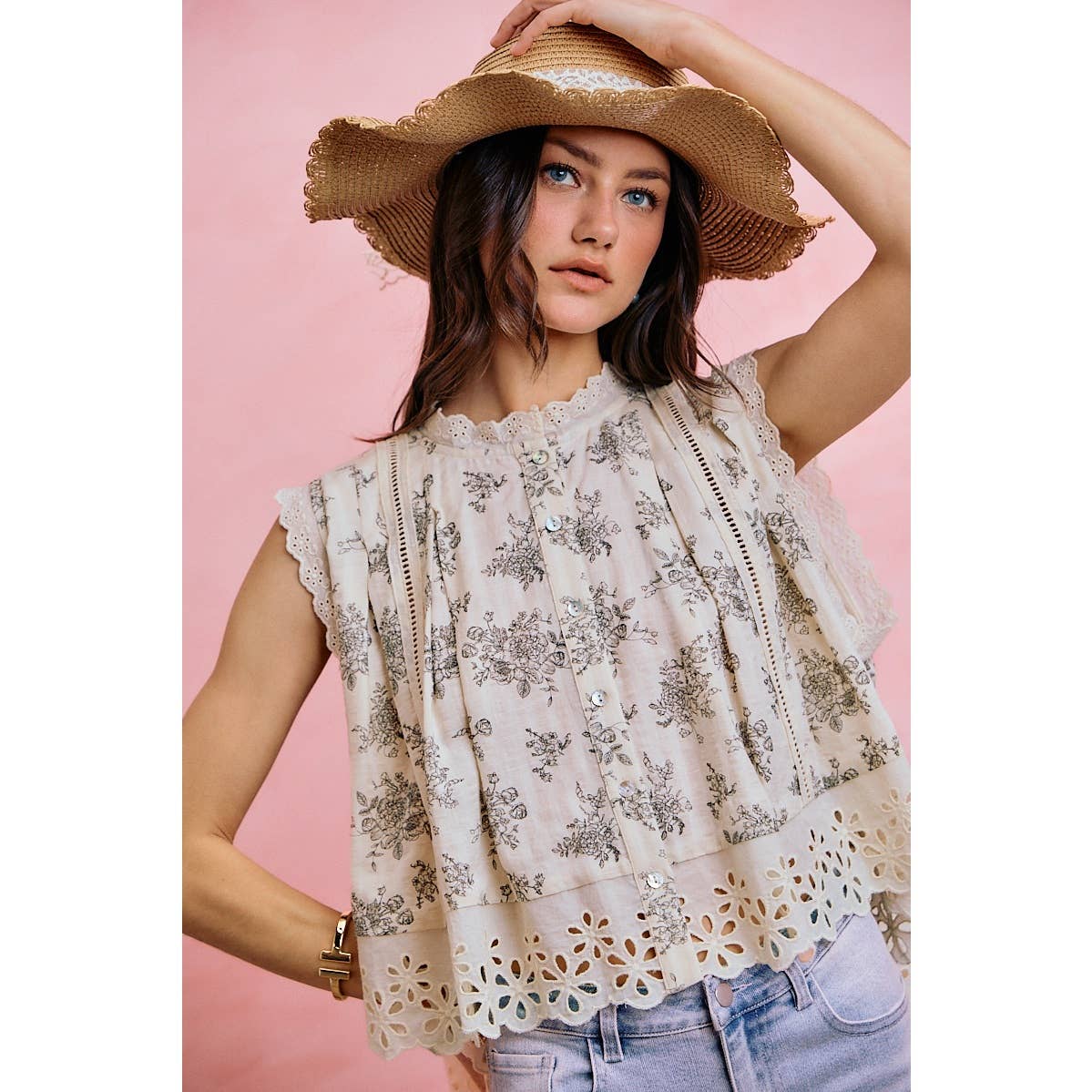 VINTAGE FLORAL TEXTURED WOVEN BUTTON TRIMMED BLOUSE TOP