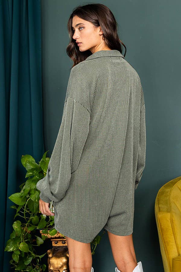 R5364 | [OUTLET SALE] Oversize Button Up Collard Knit Romper