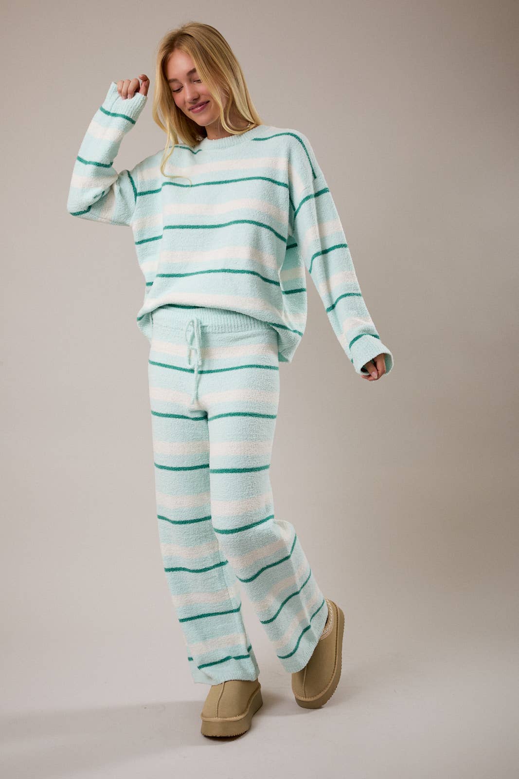 LONG SLEEVE STRIPE SWEATER TOP WITH WIDE LEG SWEATER PANTS