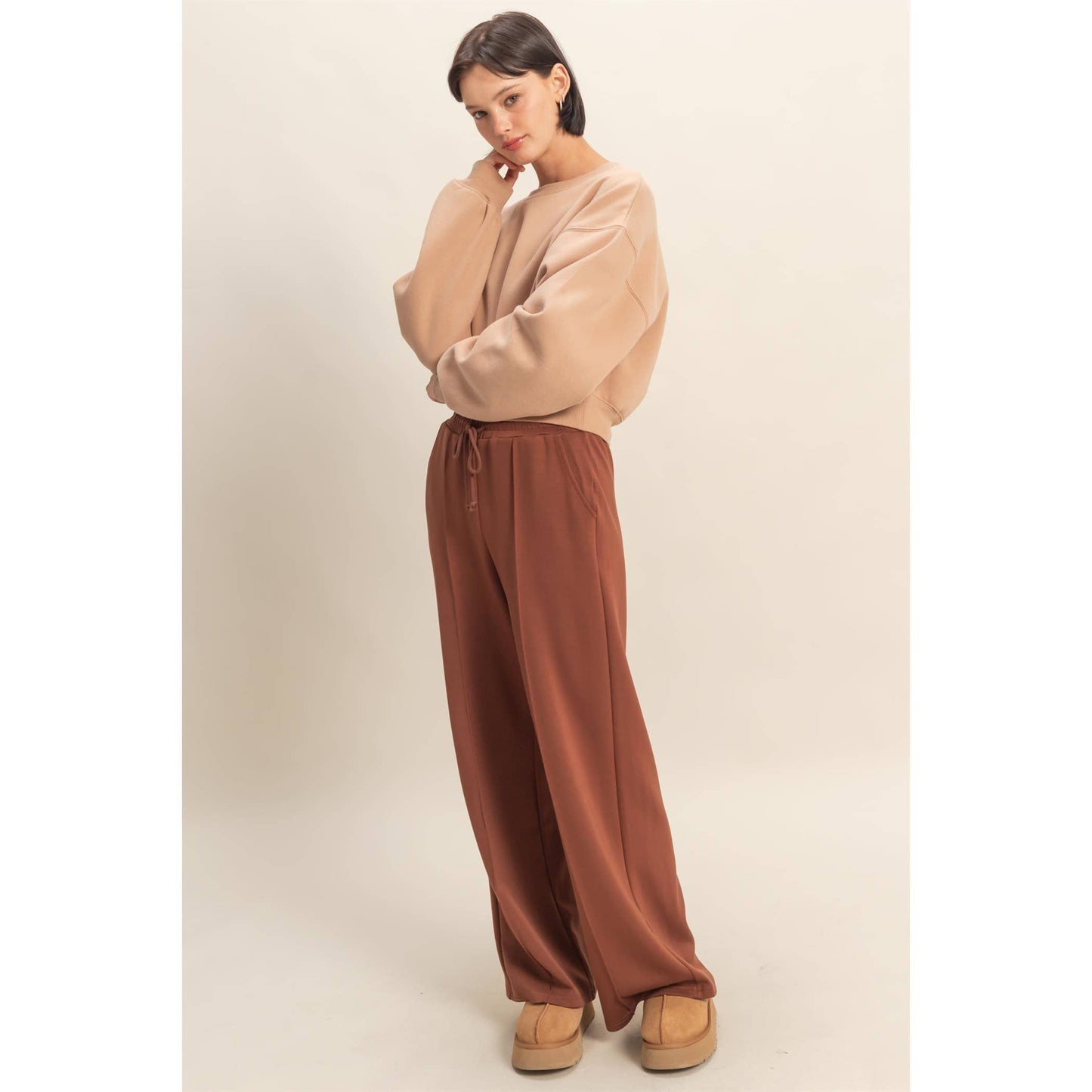 Everyday Long Sleeve Cropped Sweatshirt