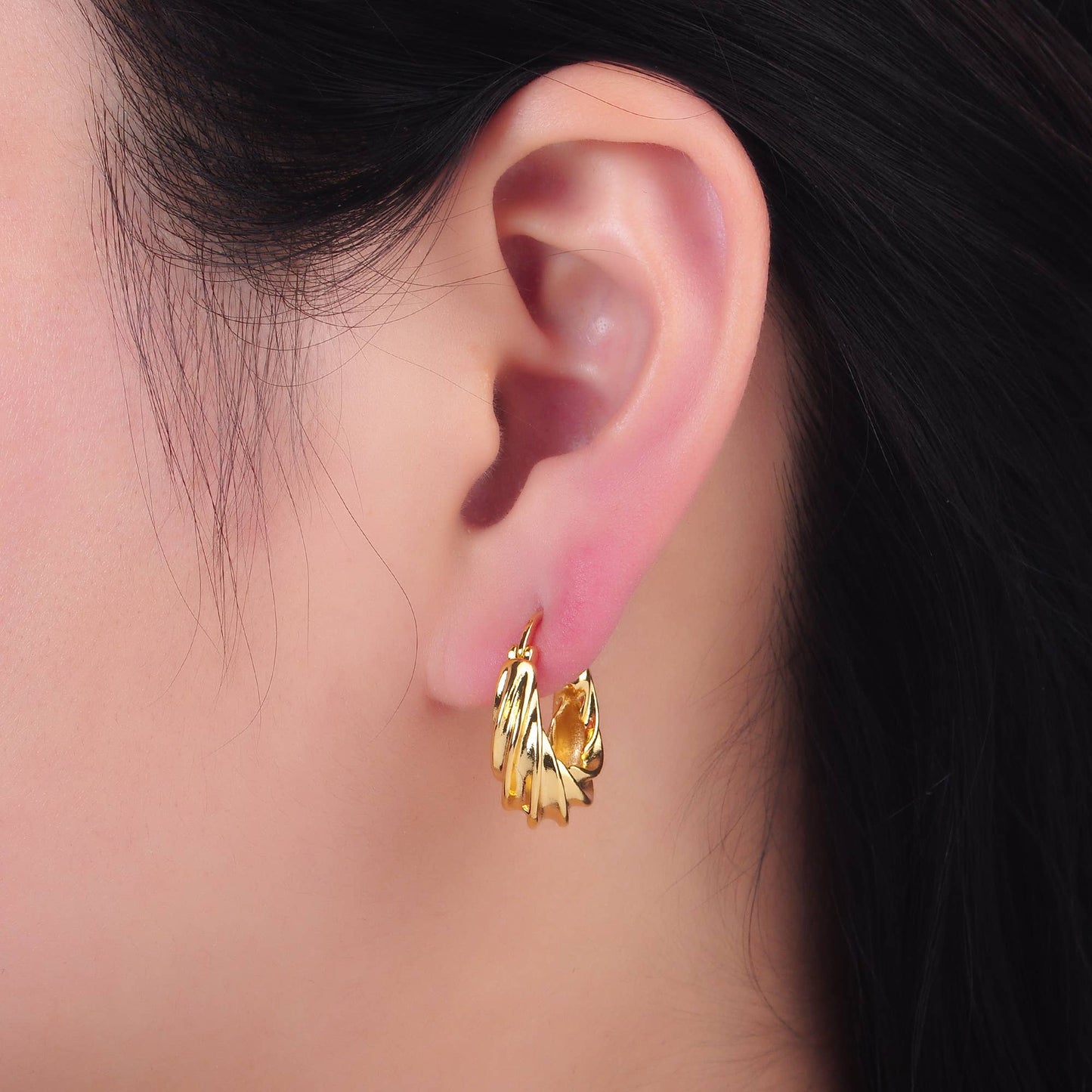 24K Gold Filled 20mm Twisted Dome Latch Hoops | AB-351