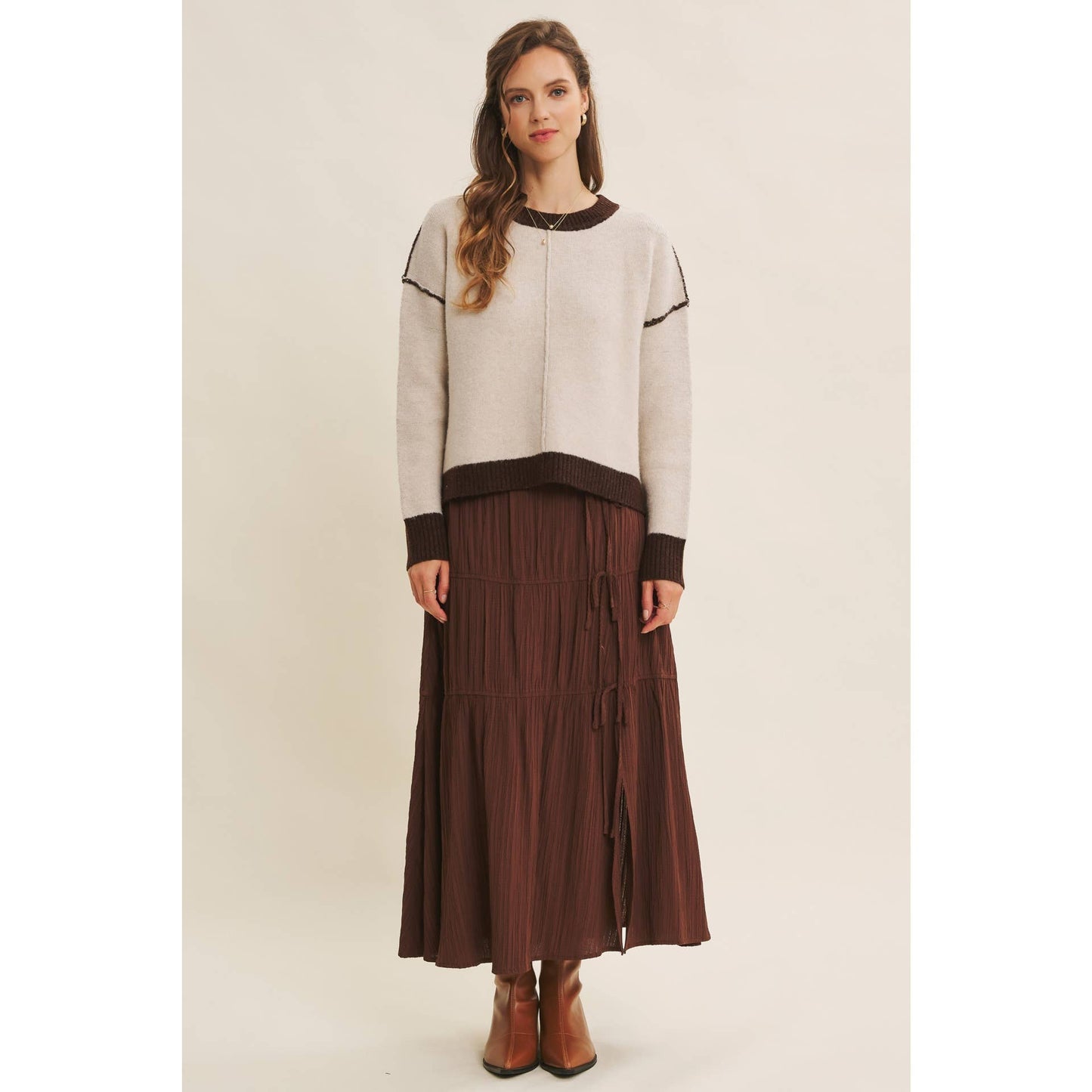MIDI SKIRT WITH SIDE SLIT AND BOW