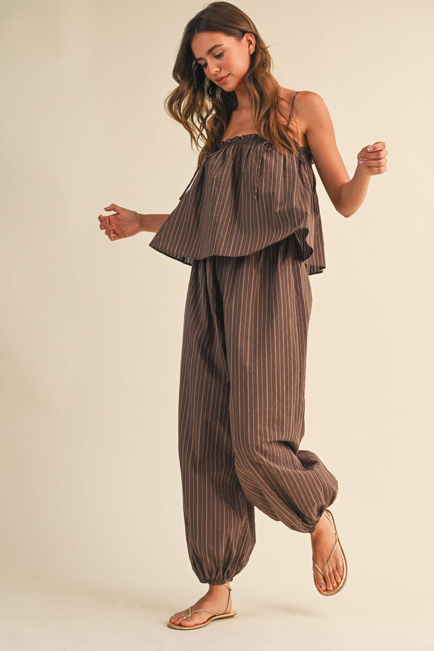 STRIPED SLEEVELESS FLOWY TOP BALLOON PANT JUMPSUIT