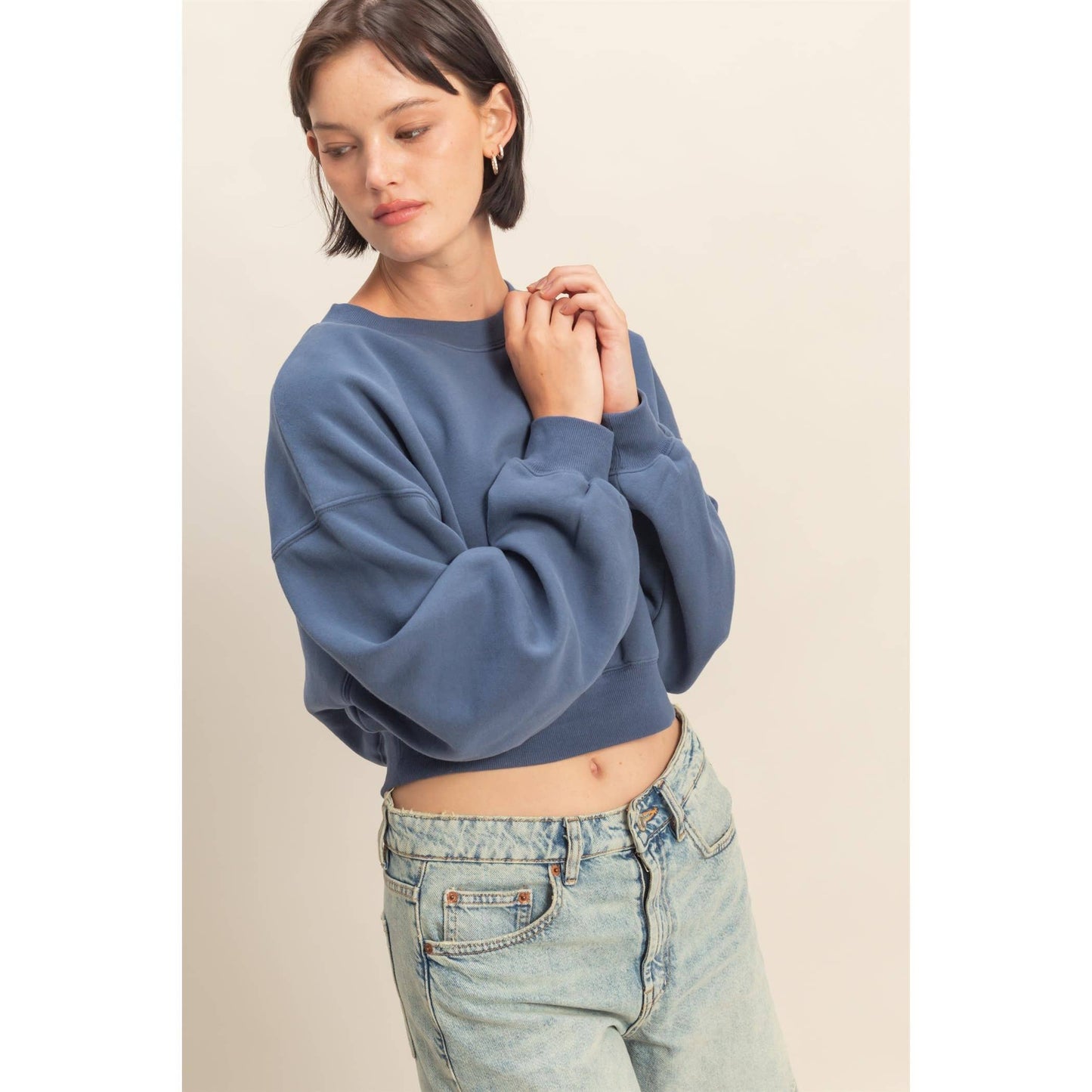 Everyday Long Sleeve Cropped Sweatshirt