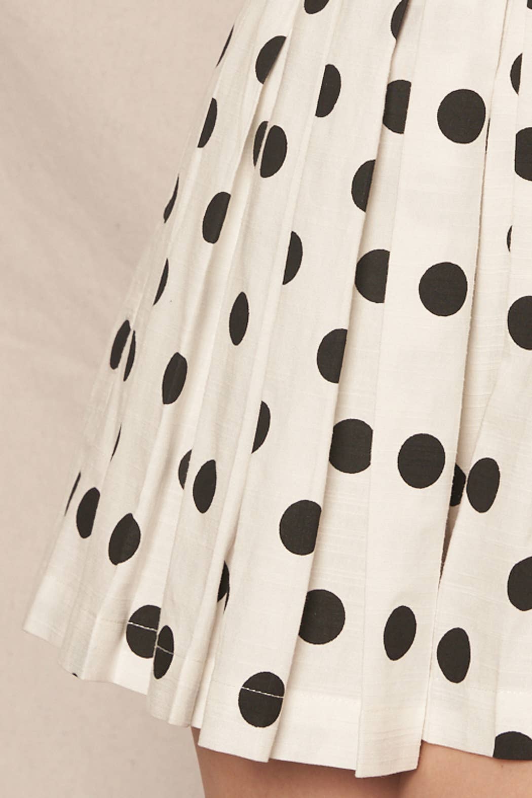 Polka Dot Tie Shoulder Pleated Romper