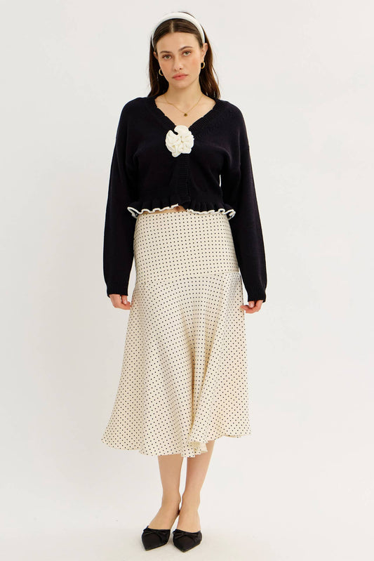 STATEMENT ROSETTE SNAP CARDIGAN WITH RUFFLED HEM