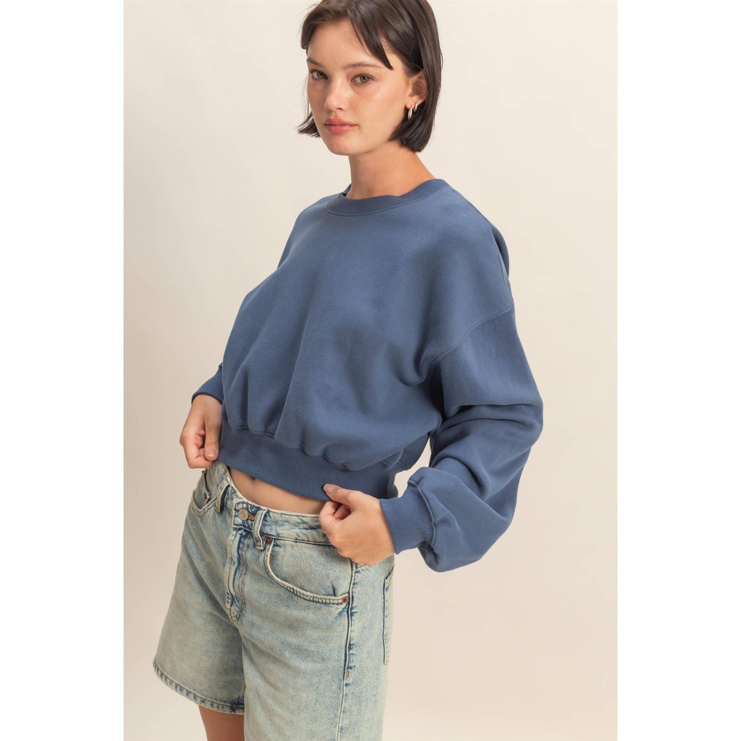Everyday Long Sleeve Cropped Sweatshirt