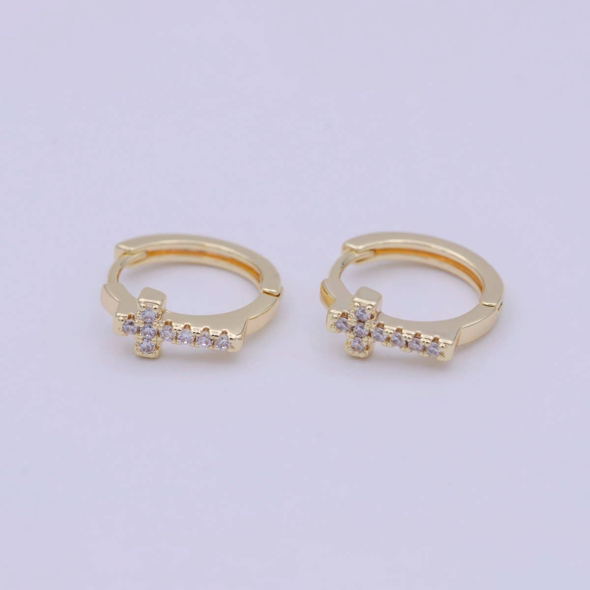 $10 earring